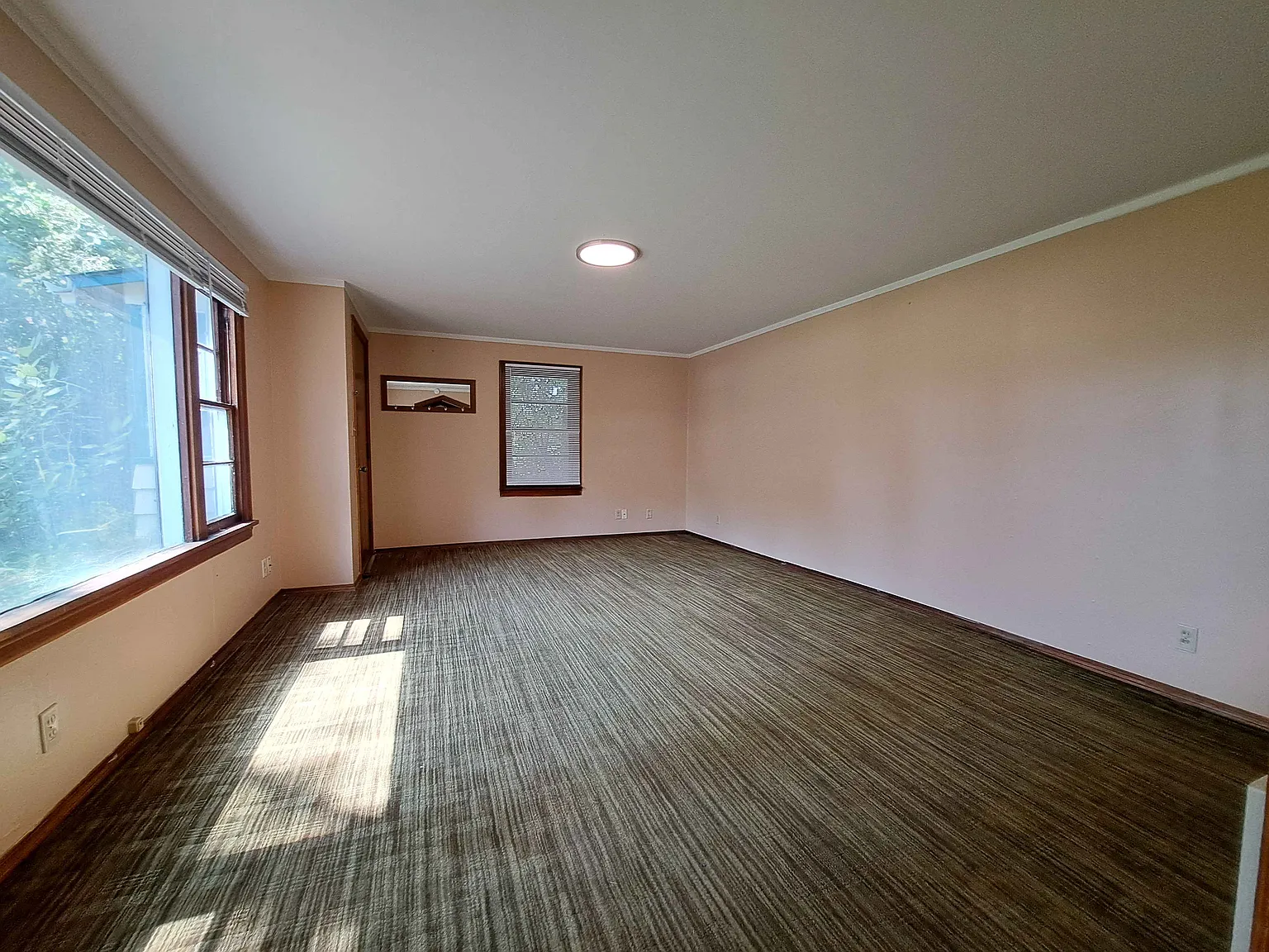 1 bed, 640 sqft, $1,400 — Photo 2