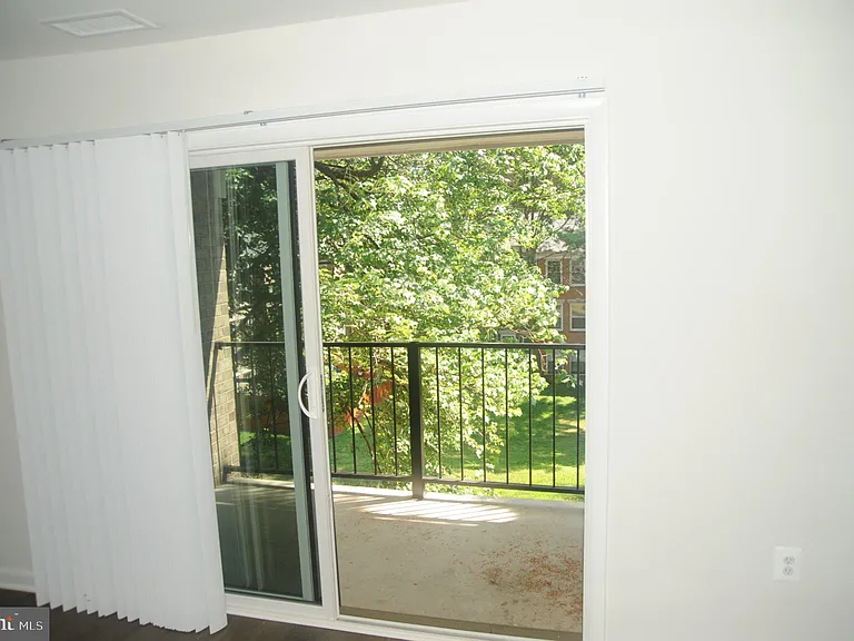830 Quince Orchard Blvd #202 — Photo 6