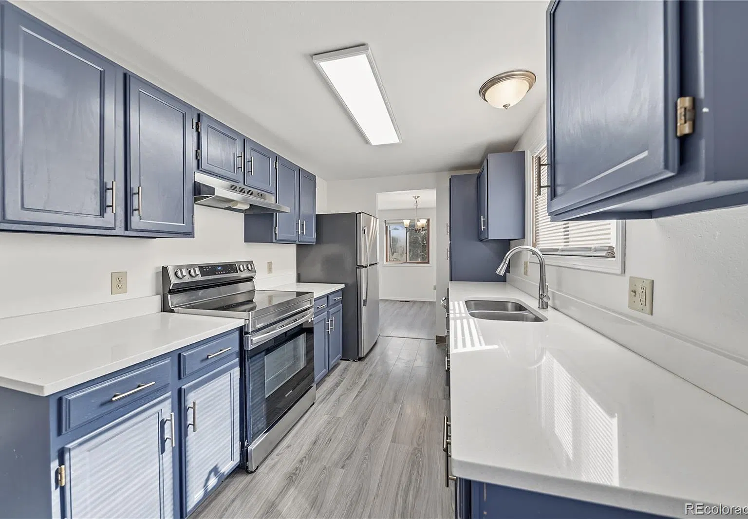 3 bed, 2.5 bath, 1776 sqft, $2,395 — Photo 3