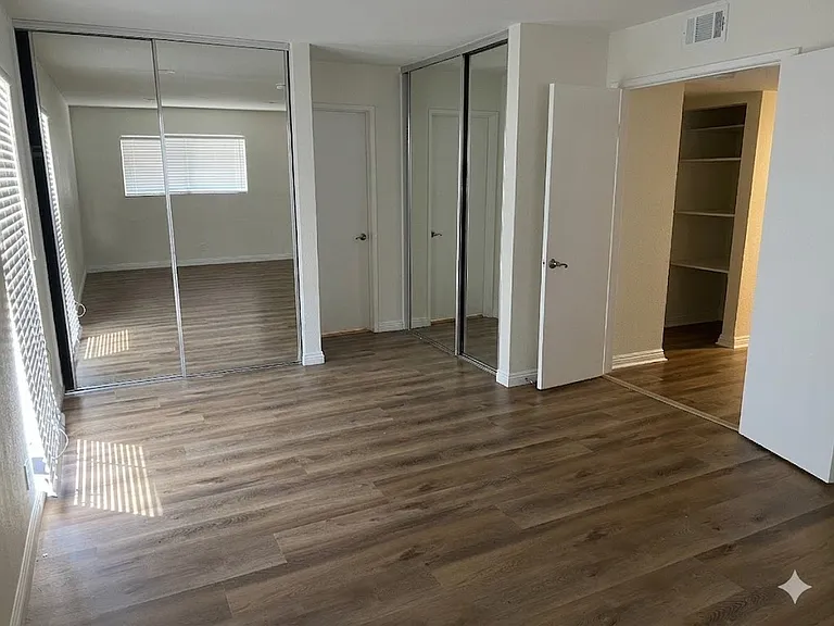 1919 E Beverly Way #213 — Photo 9