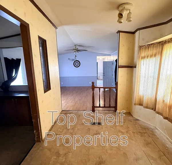 431 Rocky Ridge Ln — Photo 10