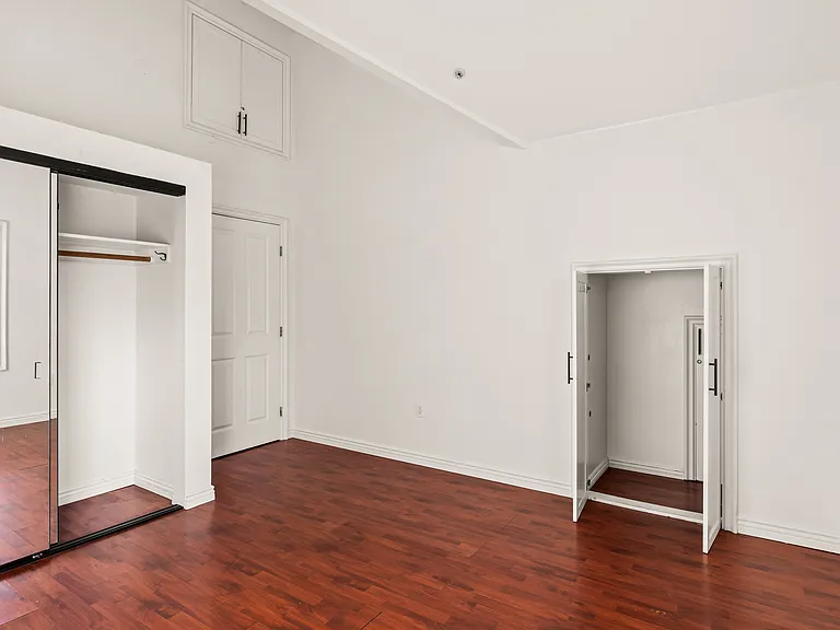2673 Menlo Ave #3 — Photo 46