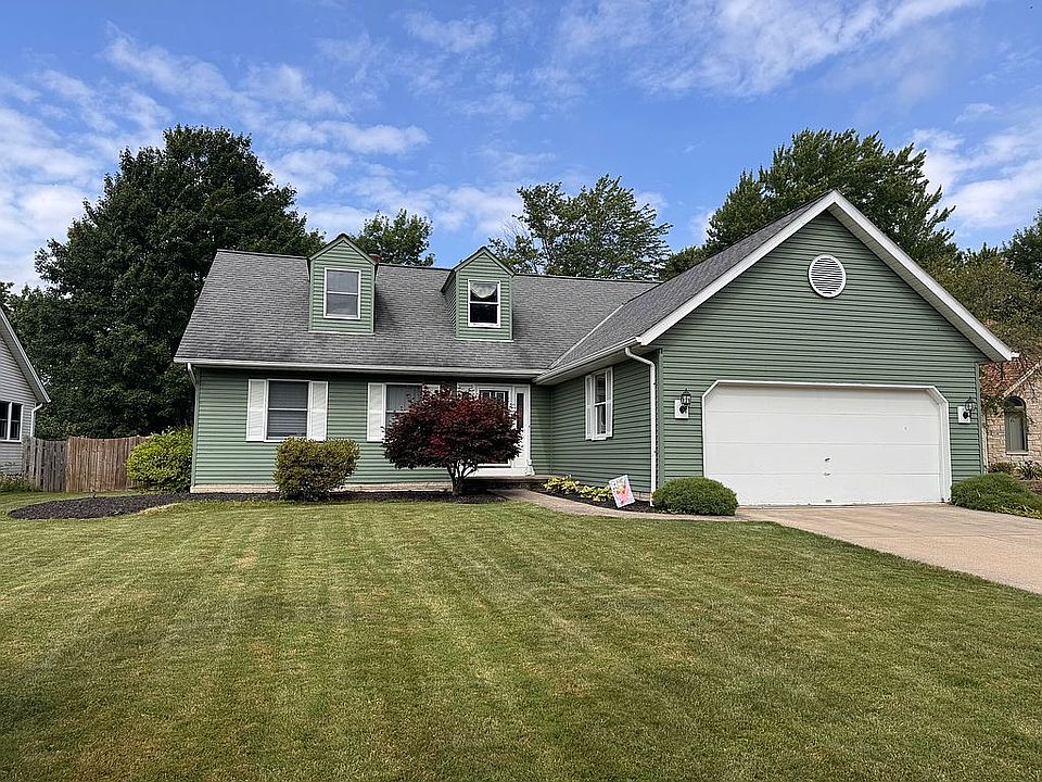 1st image of 8798 Oak Leaf Dr