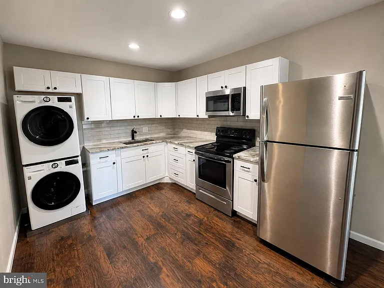 1230 Liberte Ct — Photo 4