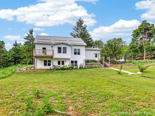 3062 W Cloverdale Rd, Delton, MI 49046