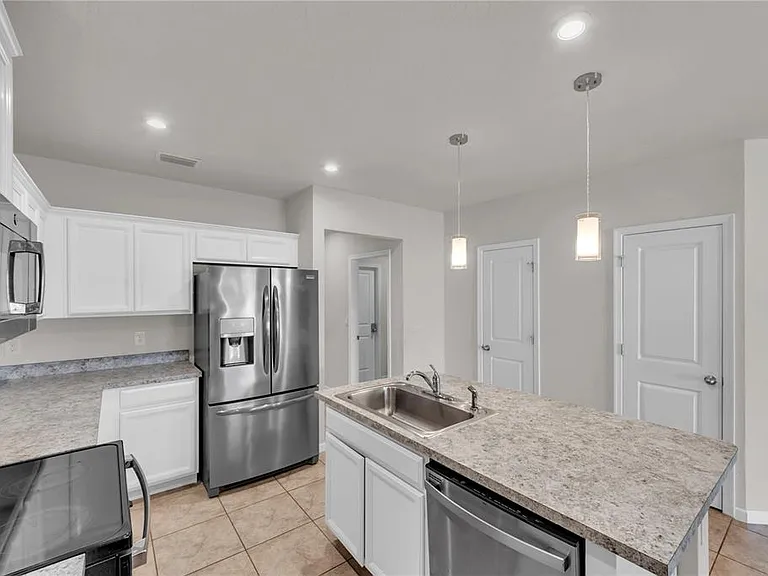 18276 Turning Leaf Cir — Photo 9