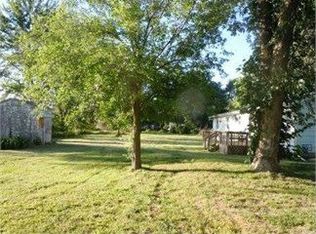 1501 Douglas St, Moberly, MO 65270