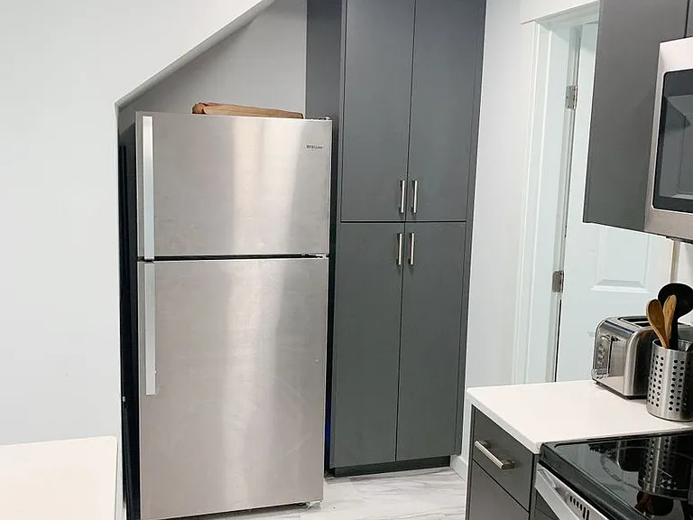 828 N Garden St — Photo 2