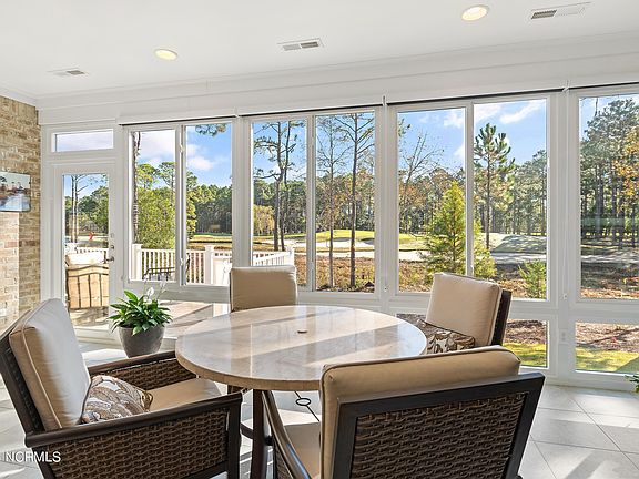 4th image of 4162 Brookfield Way