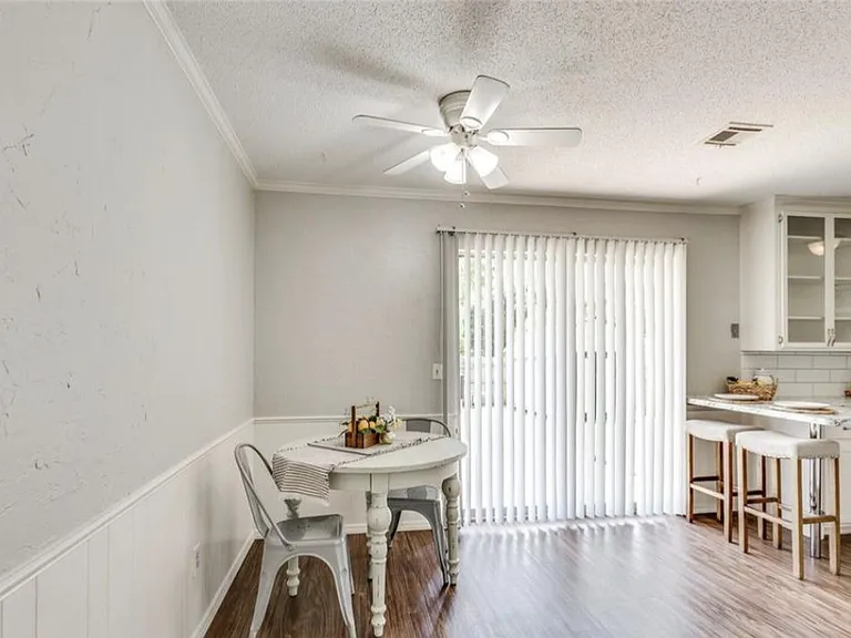 628 Sunset Dr — Photo 7