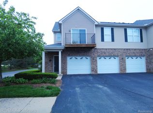 10294 Crossview Trl, Howell, MI 48855