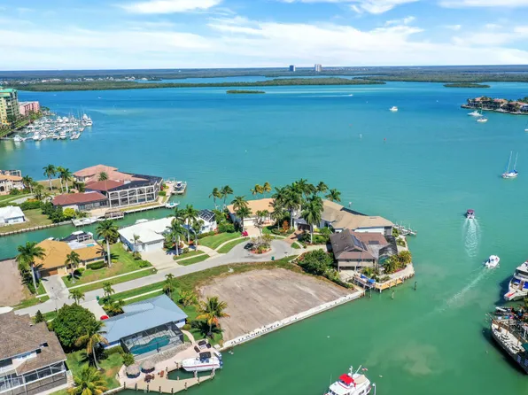 879 Magnolia Ct, Marco Island, FL 34145