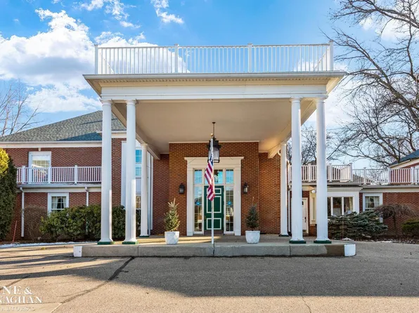 17111 E Jefferson Ave APT 19, Grosse Pointe, MI 48230