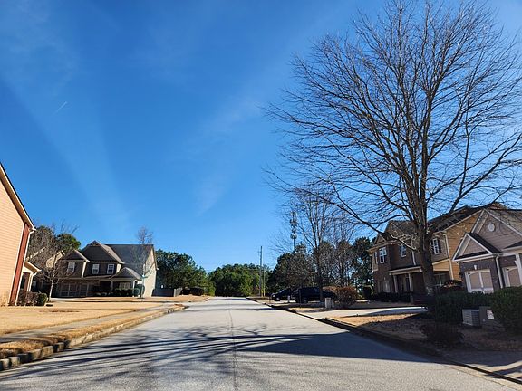 4th image of 5040 Irvine Dr