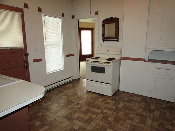 3rd image of 508 Newland Ave #1