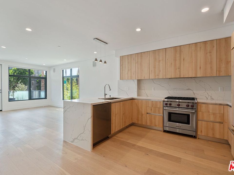 1st image of 399 E Del Mar Blvd #106