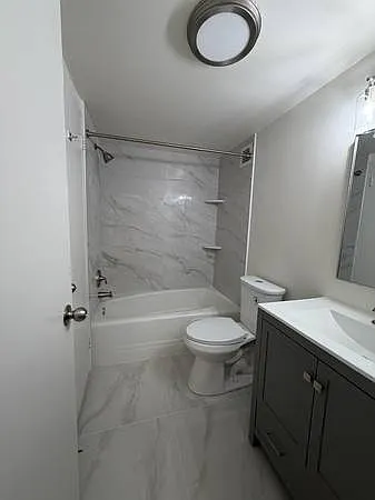 5500 Friendship Blvd #825N — Photo 7
