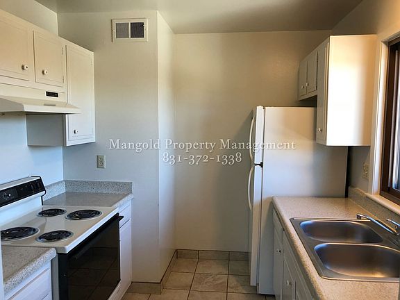 3rd image of 456 Dela Vina Ave #A4
