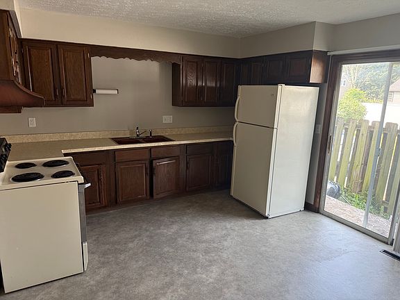 3rd image of 5430 Dale Ave APT 3