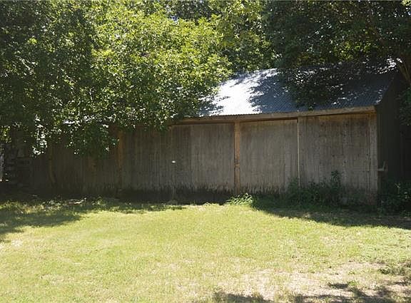 3rd image of 113 Canyon Dr