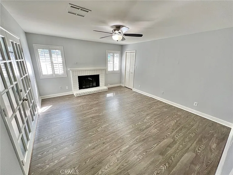 3085 Kathleen St — Photo 3