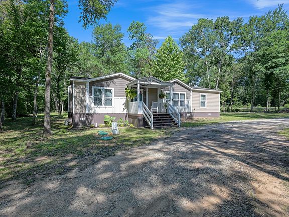 2nd image of 161 Lake Rd