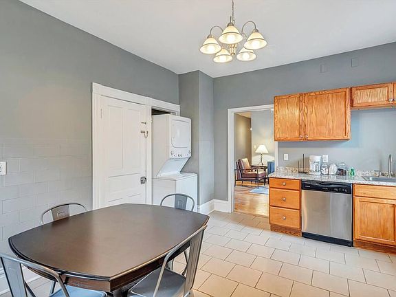 5th image of 2005 Russell Blvd #1E