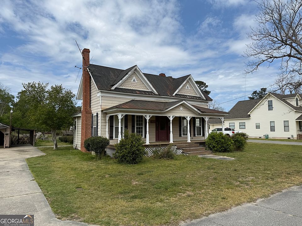 19th image of 117 N Railroad Ave