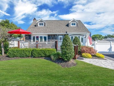 87 Ecker Avenue, West Babylon, NY, 11704