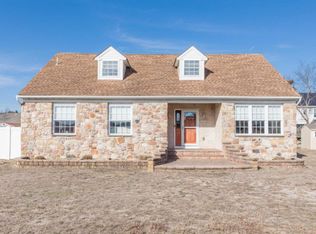 401 Mistletoe Rd, Villas, NJ 08251