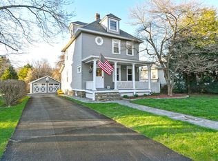 1086 Oregon Rd, Cortlandt Manor, NY 10567