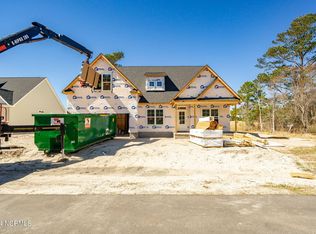 219 Windswept Ln, Beaufort, NC 28516