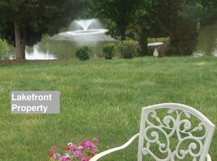 37 Lake View Ter, Columbus, NJ 08022