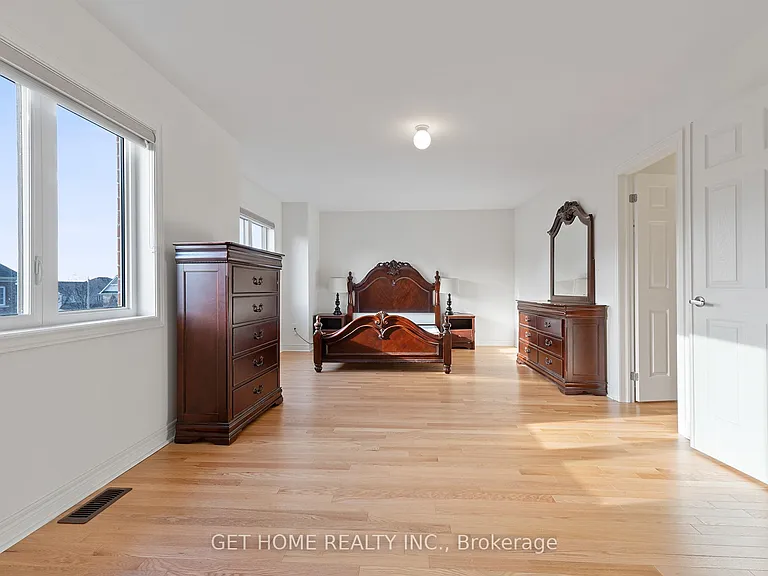 1212 Drinkle Cres — Photo 17