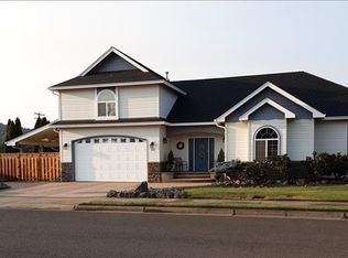 203 Danielle Dr, Winston, OR 97496