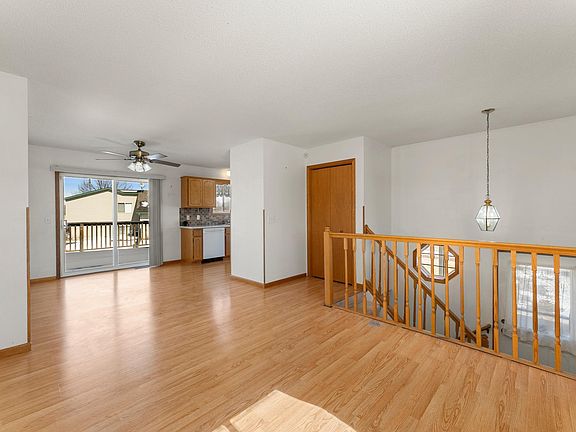 3rd image of 766 Joes Lake Rd SE