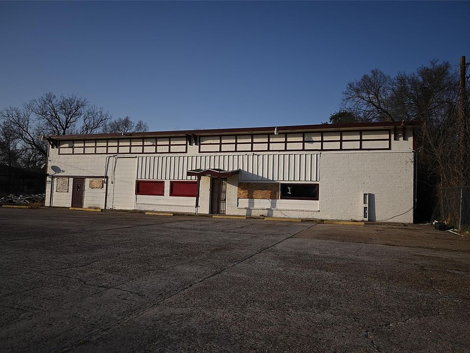 1st image of 4609 Laura Koppe Rd