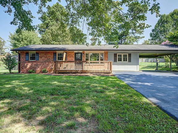 3rd image of 145 Valley Dr
