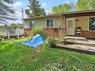 19400 Hickory Ridge Rd, Fenton, MI 48430