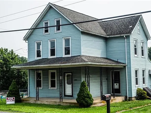 826 Bangor Rd, Nazareth, PA 18064