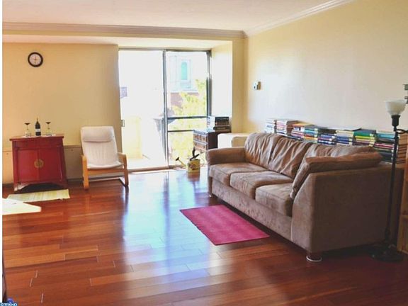 5th image of 2401 Pennsylvania Ave APT 611