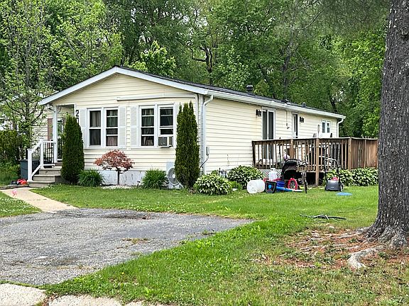 2nd image of 20 Short Oaks Ct