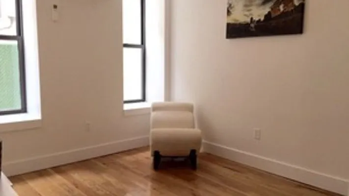 Rented by Nooklyn NYC LLC | media 5