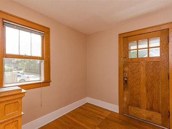 4th image of 1302 Horman Ct