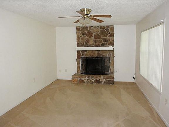 2nd image of 634 Glenhaven Dr