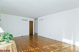 2nd image of 2525 Valley Brook Dr