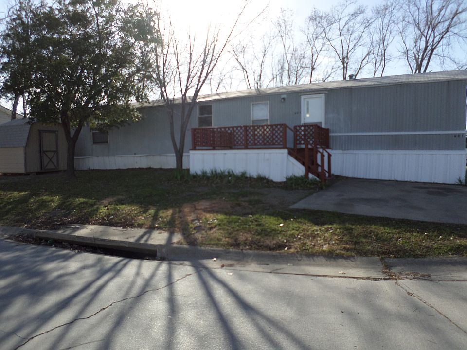 1st image of 621 Ewing Way