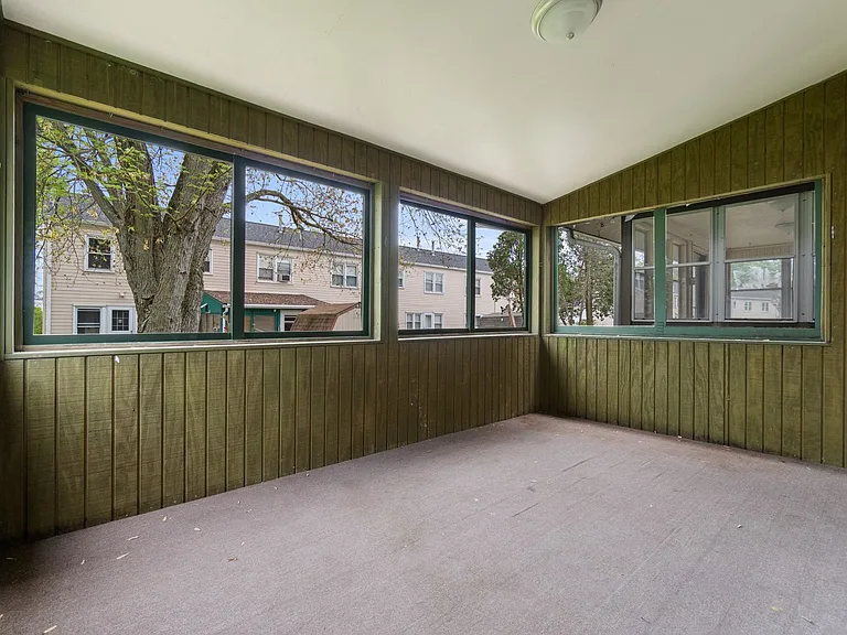 4 Midland Heights Cir #C — Photo 14