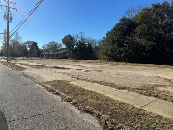 370 Manning Ave, Sumter, SC 29150