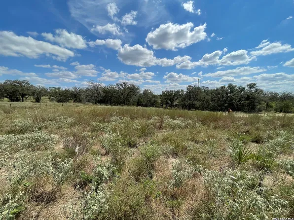 187 County Road 331 LOT 2, Floresville, TX 78114